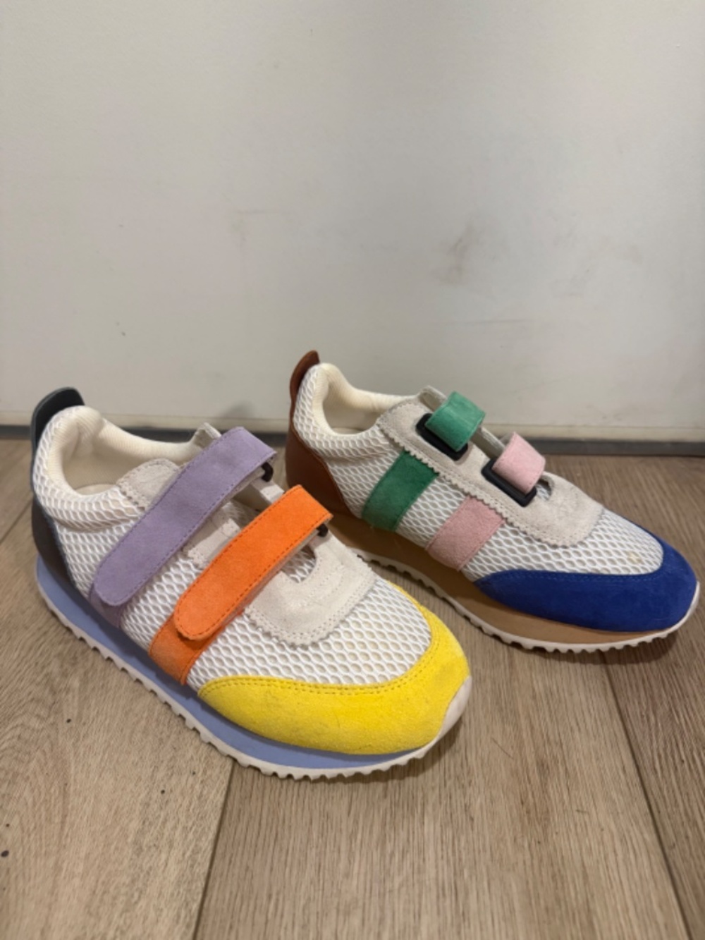 Charlotte Stone | Conway Velcro Sneaker | Size 8